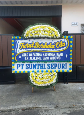 Papan Bunga Duka di Padang Selatan