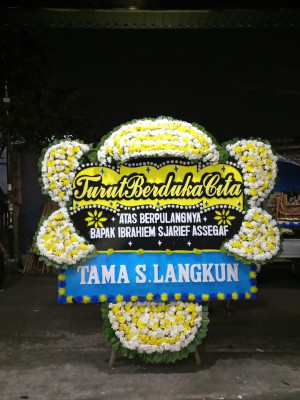 Papan Bunga Duka di Padang Selatan